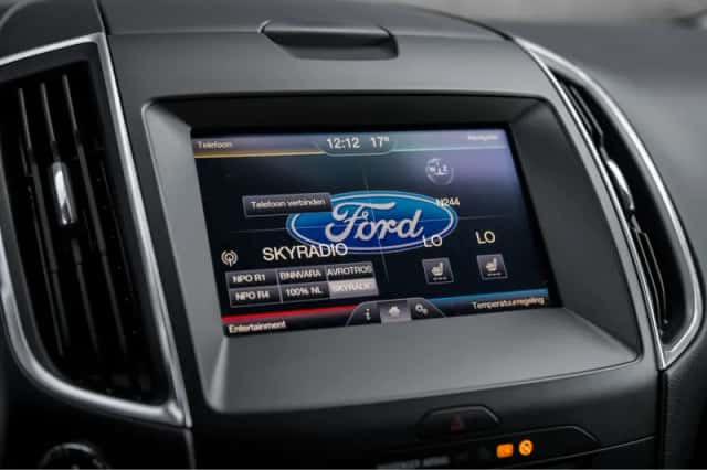 Ford S-Max (2015) thumbnail 22