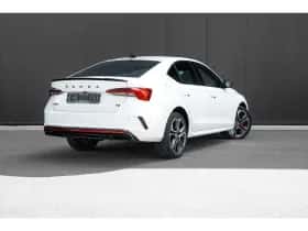 Škoda Octavia (2023) thumbnail 2