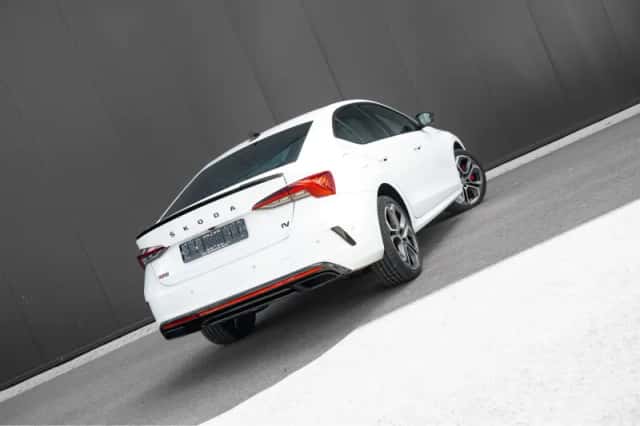 Škoda Octavia (2023) thumbnail 9