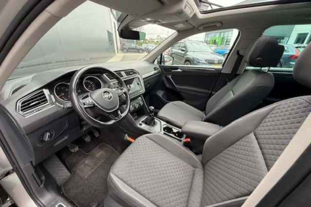 Volkswagen Tiguan (2018) thumbnail 3