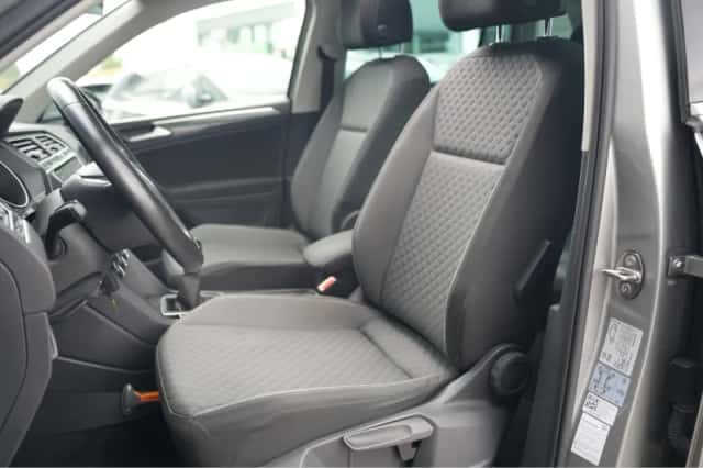 Volkswagen Tiguan (2018) thumbnail 5