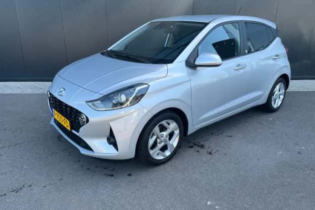 Hyundai i10 (2021) thumbnail 1