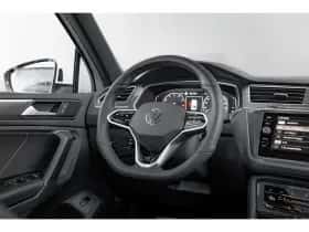 Volkswagen Tiguan (2021) thumbnail 12
