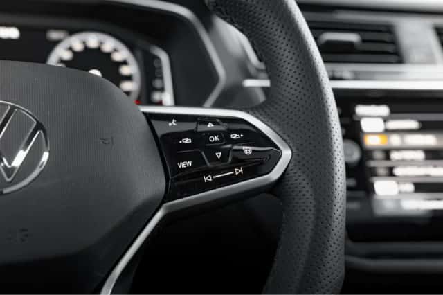 Volkswagen Tiguan (2021) thumbnail 17