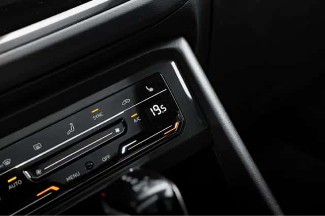 Volkswagen Tiguan (2021) thumbnail 19