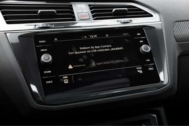 Volkswagen Tiguan (2021) thumbnail 22