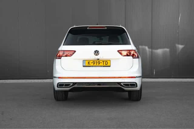 Volkswagen Tiguan (2021) thumbnail 9