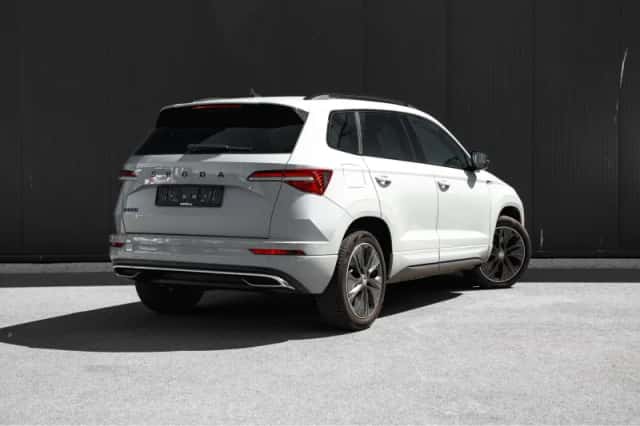 Škoda Karoq (2023) thumbnail 2