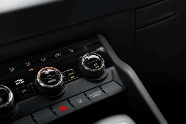 Škoda Karoq (2023) thumbnail 20