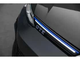 Volkswagen Golf (2022) thumbnail 6