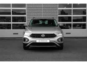 Volkswagen T-Roc (2023) thumbnail 5