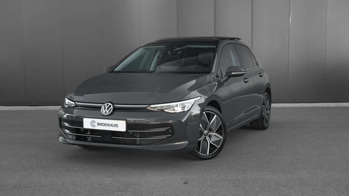 Volkswagen Golf (2025) — foto 1