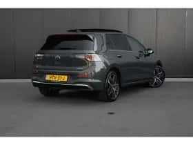 Volkswagen Golf (2025) thumbnail 2