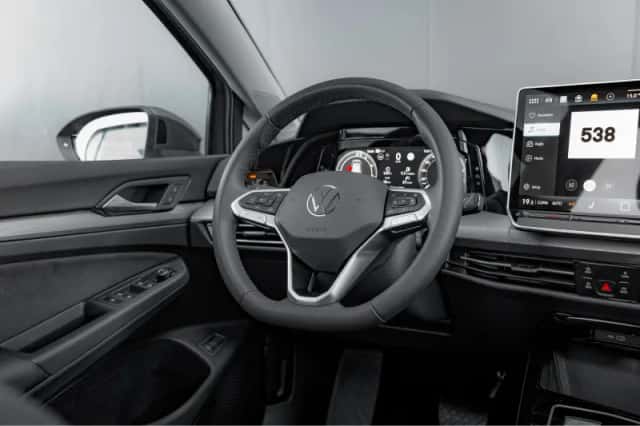 Volkswagen Golf (2025) thumbnail 12