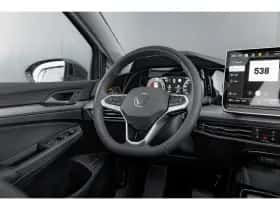 Volkswagen Golf (2025) thumbnail 12