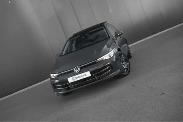 Volkswagen Golf (2025) thumbnail 3