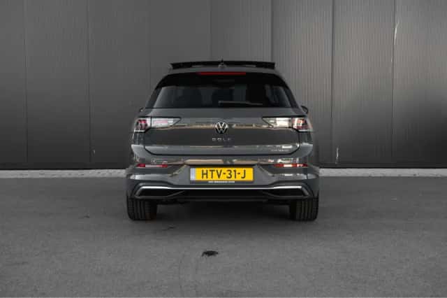 Volkswagen Golf (2025) thumbnail 9