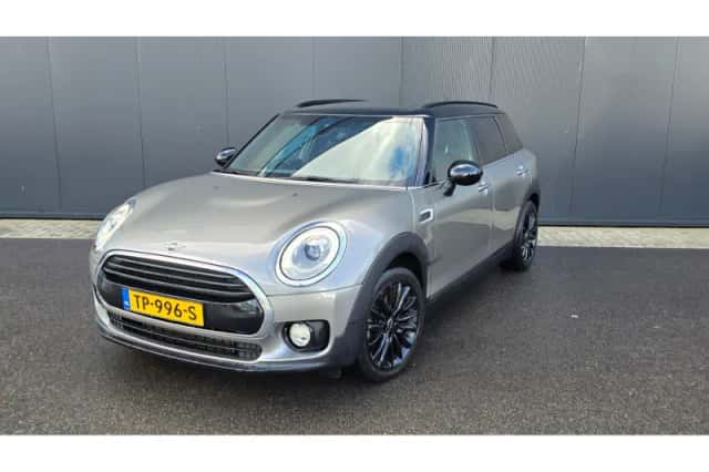 MINI Clubman (2018) thumbnail 1