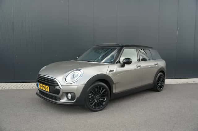 MINI Clubman (2018) thumbnail 1