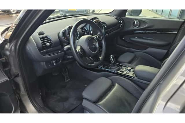 MINI Clubman (2018) thumbnail 2