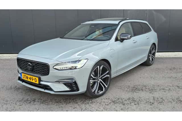 Volvo V90 (2026) thumbnail 1
