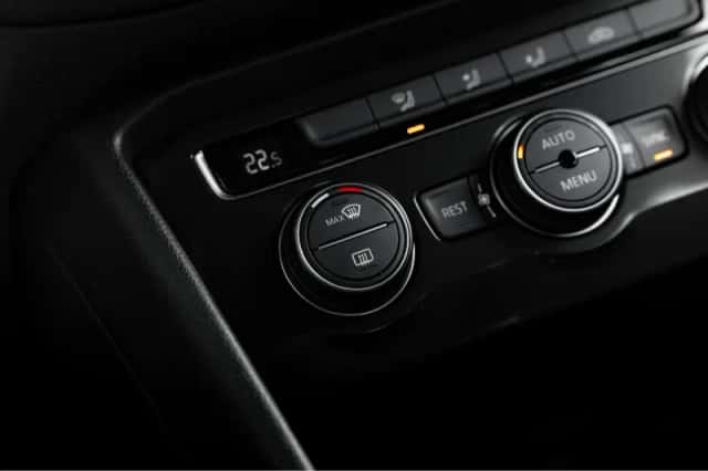 Volkswagen Tiguan (2017) thumbnail 17