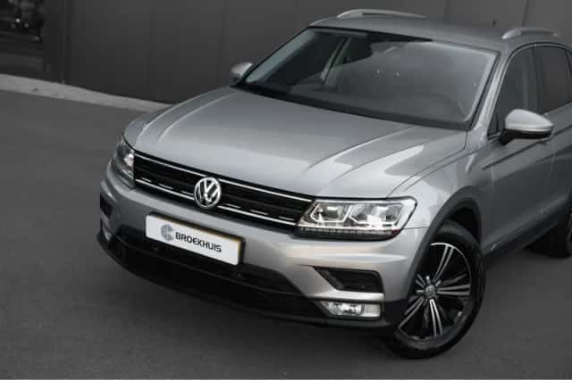 Volkswagen Tiguan (2017) thumbnail 3