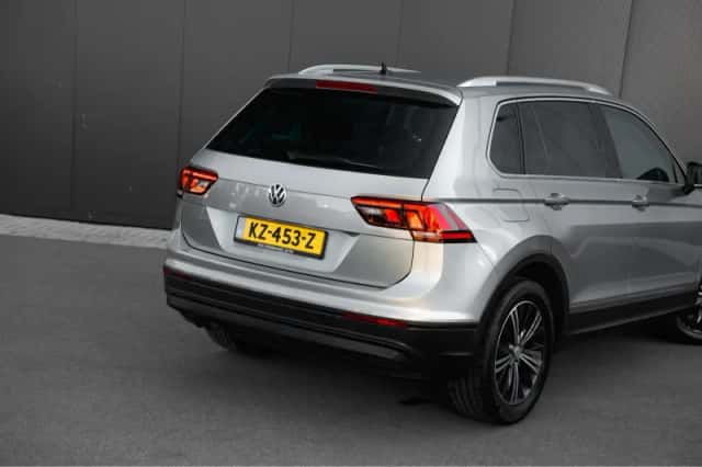 Volkswagen Tiguan (2017) thumbnail 8