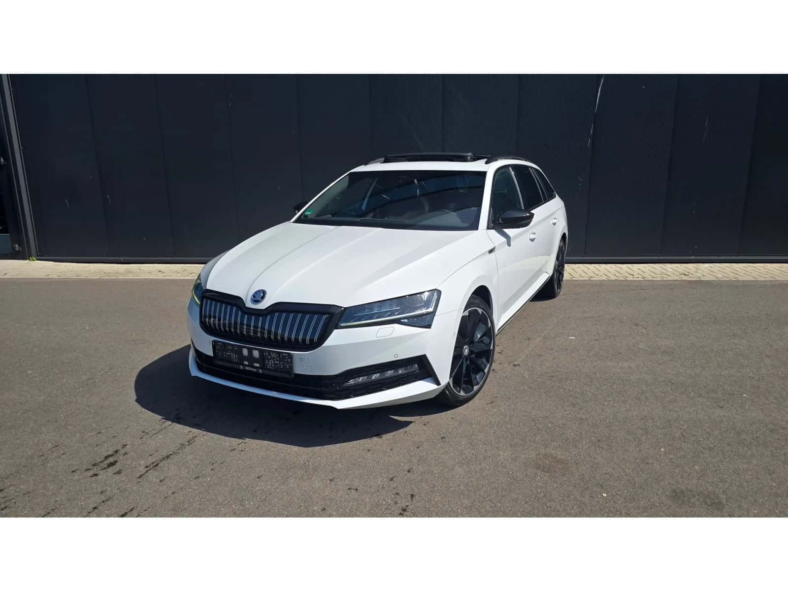 Škoda Superb (2022) — foto 1
