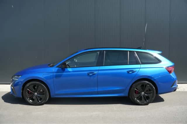 Škoda Octavia (2022) thumbnail 2