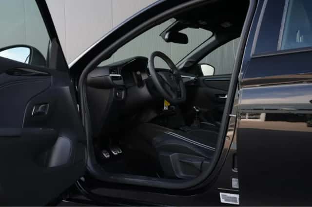 Opel Corsa (2024) thumbnail 5