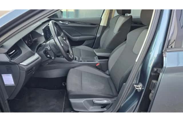 Škoda Octavia (2020) thumbnail 3