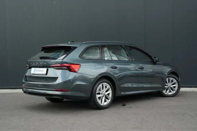 Škoda Octavia (2020) thumbnail 6