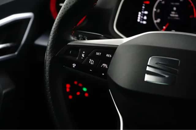 SEAT Arona (2023) thumbnail 11