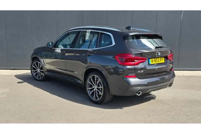 BMW X3 (2020) thumbnail 3