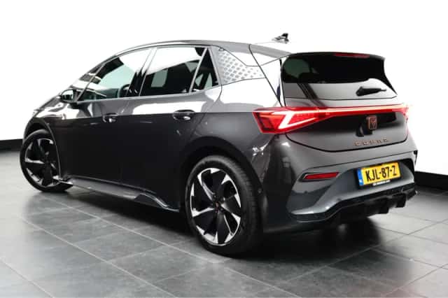 CUPRA Born (2024) thumbnail 5