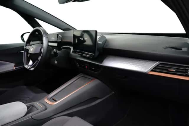 CUPRA Born (2024) thumbnail 7