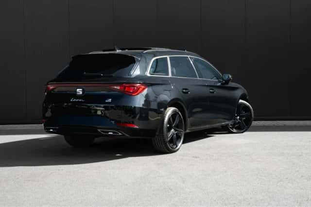 SEAT Leon Sportstourer (2025) thumbnail 2