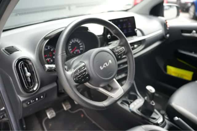 Kia Picanto (2022) thumbnail 6