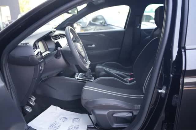 Opel Corsa (2024) thumbnail 4