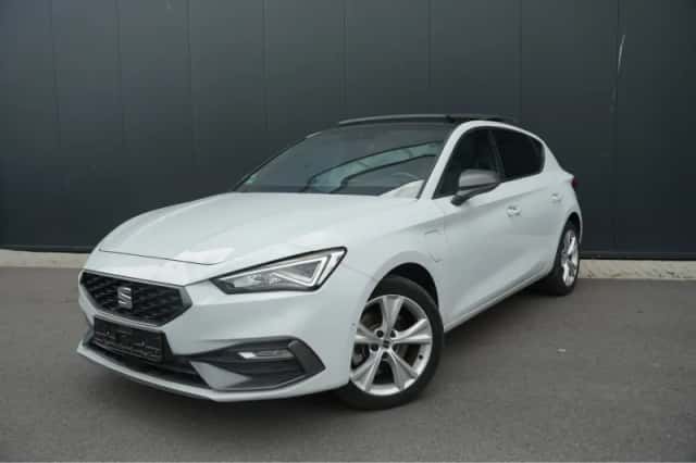 SEAT Leon (2021) thumbnail 1