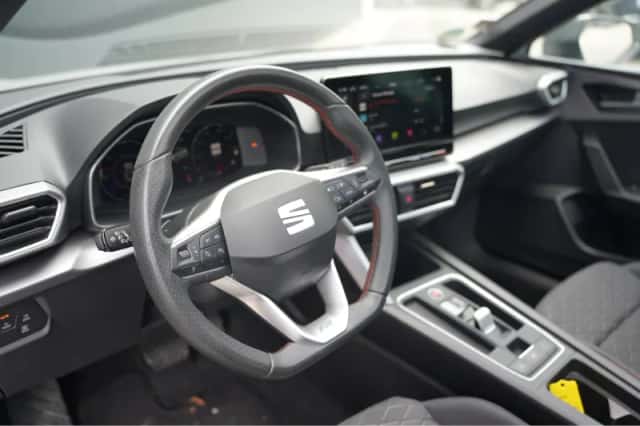 SEAT Leon (2021) thumbnail 6