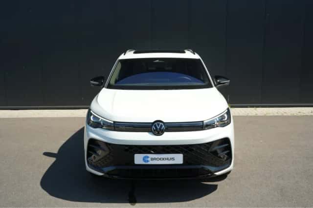 Volkswagen Tiguan (2025) thumbnail 3