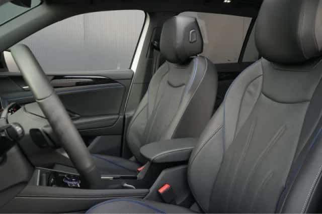 Volkswagen Tiguan (2025) thumbnail 5