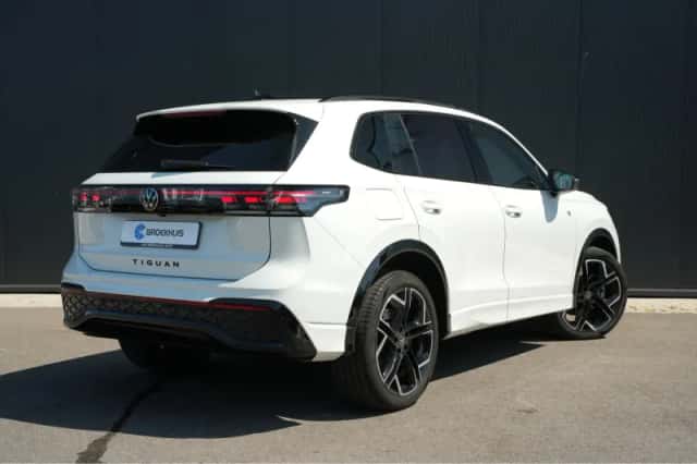 Volkswagen Tiguan (2025) thumbnail 6