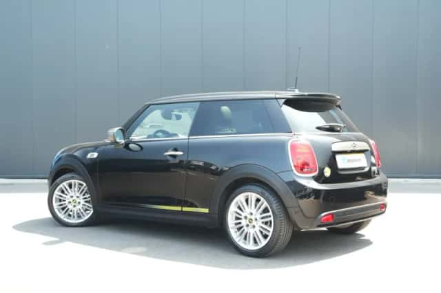 MINI Electric (2020) thumbnail 4