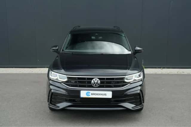 Volkswagen Tiguan (2022) thumbnail 2