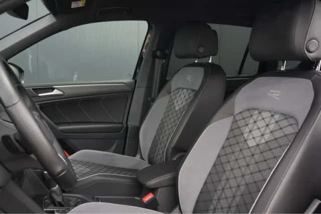 Volkswagen Tiguan (2022) thumbnail 5