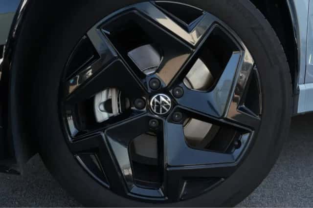 Volkswagen Tiguan (2025) thumbnail 4