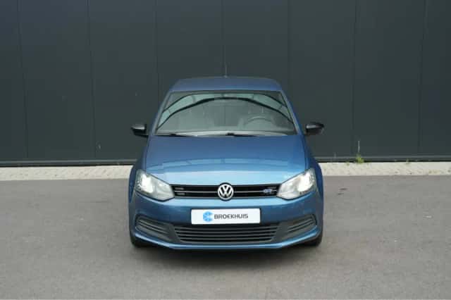 Volkswagen Polo (2013) thumbnail 2